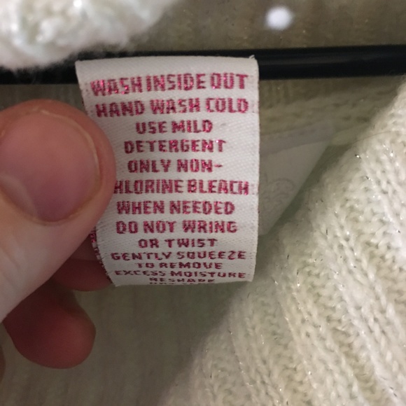 Candies Large White Knit Sweater - Picture 3 of 5